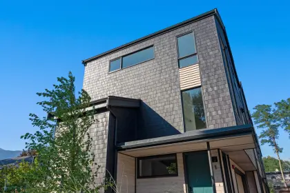 1 1089 Wilson Crescent, Squamish, BC, Squamish — Townhouse for sale