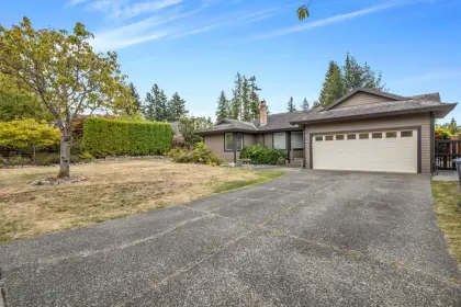 16380 11 Avenue, Surrey, BC, Surrey — Single Family Residence for sale