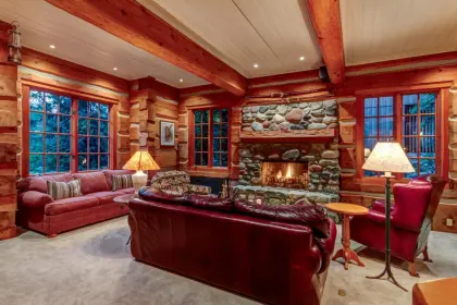 3561 Falcon Crescent, Whistler, BC, Whistler — Single Family Residence for sale