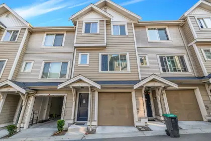 26 19097 64 Avenue, Surrey, BC, Surrey — Townhouse for sale