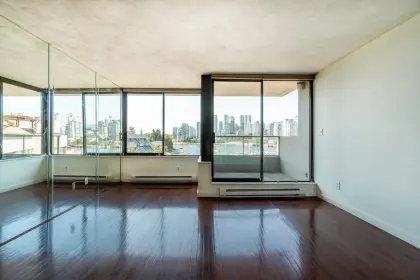 532 666 Leg In Boot Square, Vancouver, BC, Vancouver — Apartment/Condo for sale