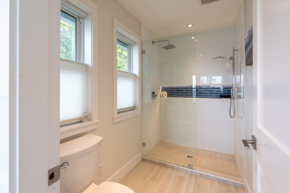 Guest Bathroom Photo of 153 Swallow Road, Gibsons, BC