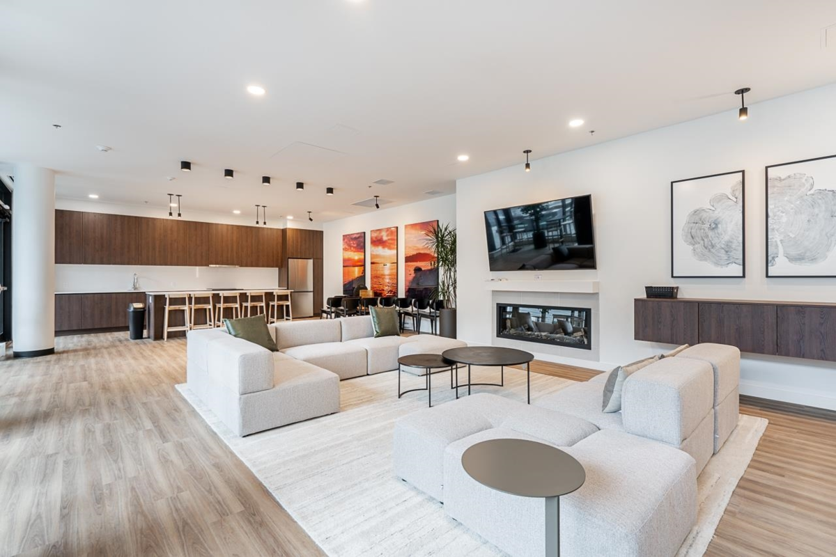 Front Yard Photo of 403 3596 Malsum Drive, North Vancouver, BC