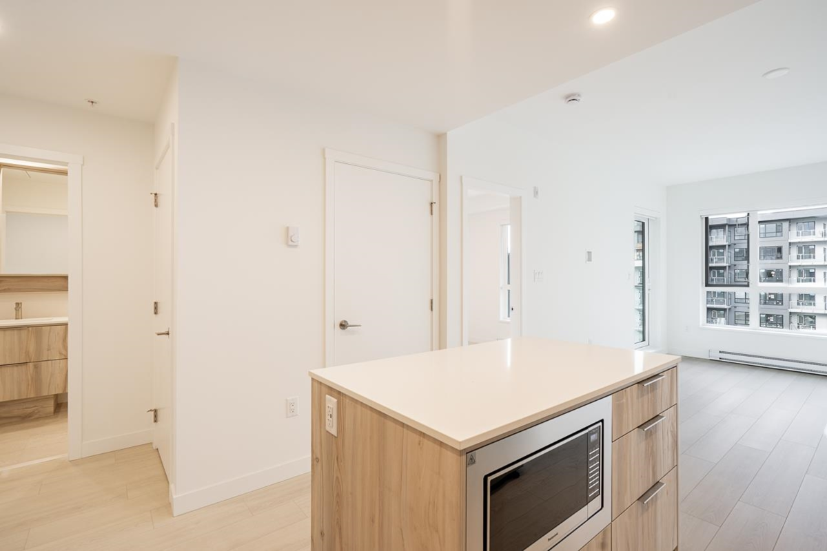 Pantry Photo of 403 3596 Malsum Drive, North Vancouver, BC