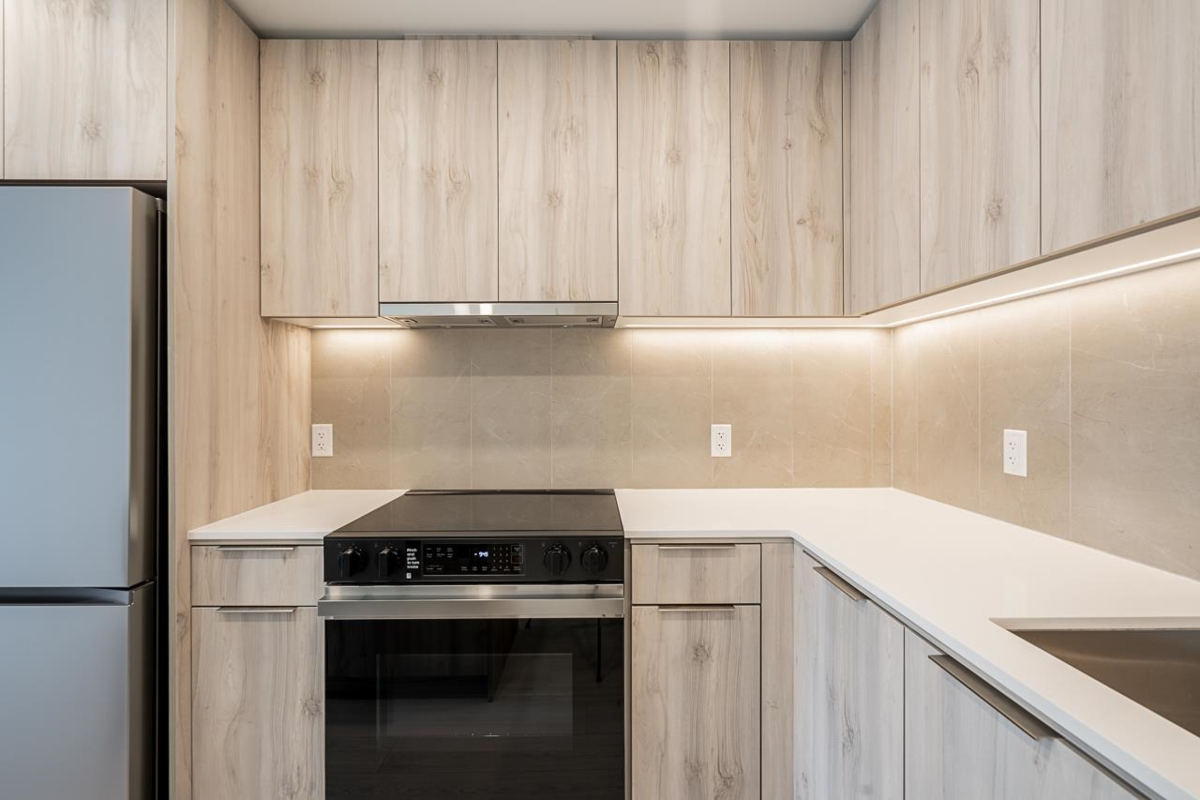 Primary Bathroom Photo of 403 3596 Malsum Drive, North Vancouver, BC