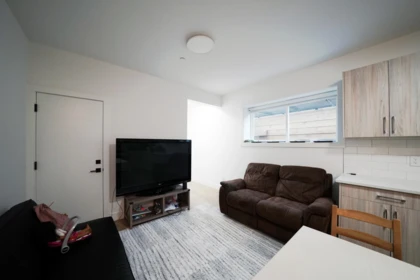 15908 Russell Avenue, White Rock, BC, White Rock — Single Family Residence for sale