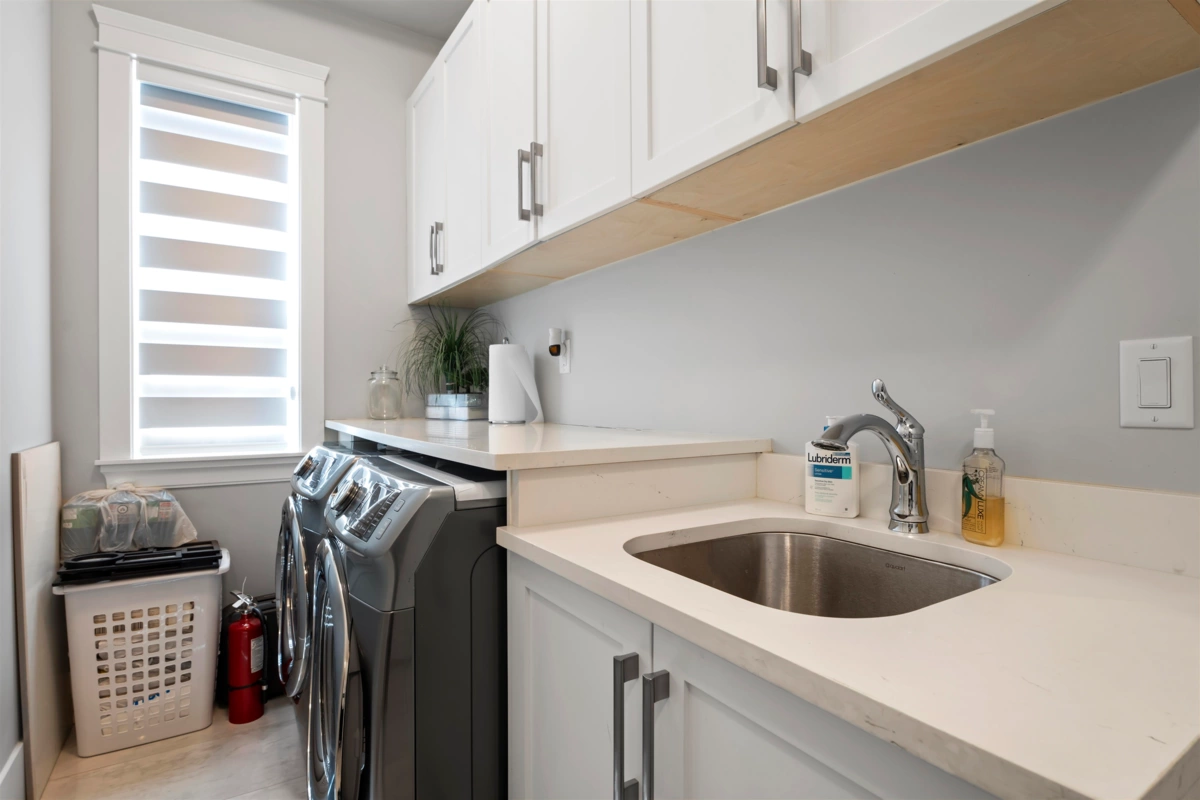 Swimming Pool Photo of 7615 148 Street, Surrey, BC