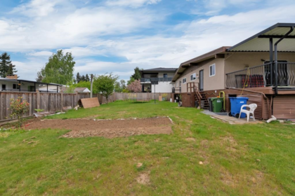 Living Room Photo of 2211 Beaver Street, Abbotsford, BC