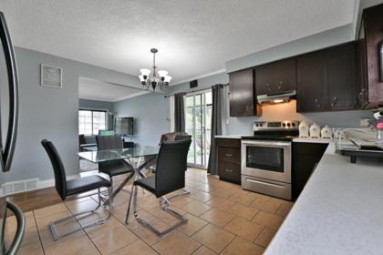 Kitchen Photo of 2211 Beaver Street, Abbotsford, BC