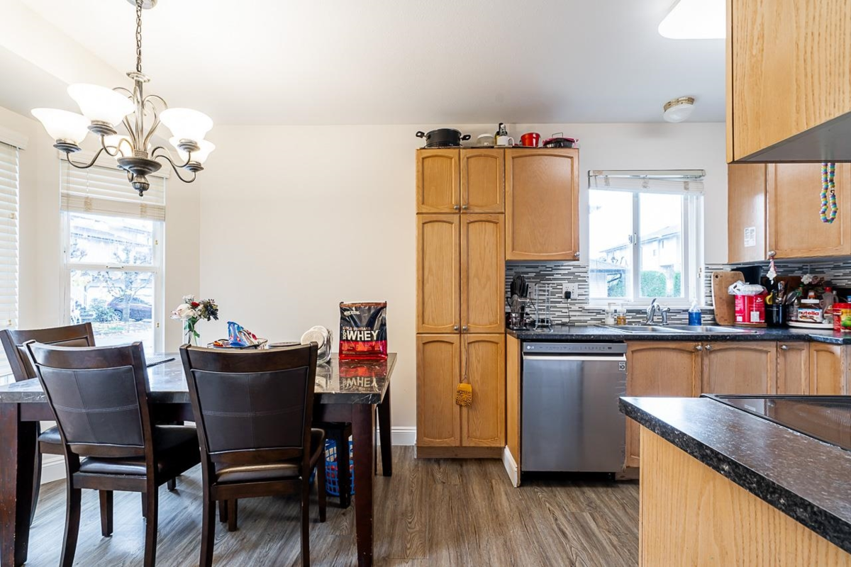 Dining Area Photo of 29 34332 Maclure Road, Abbotsford, BC