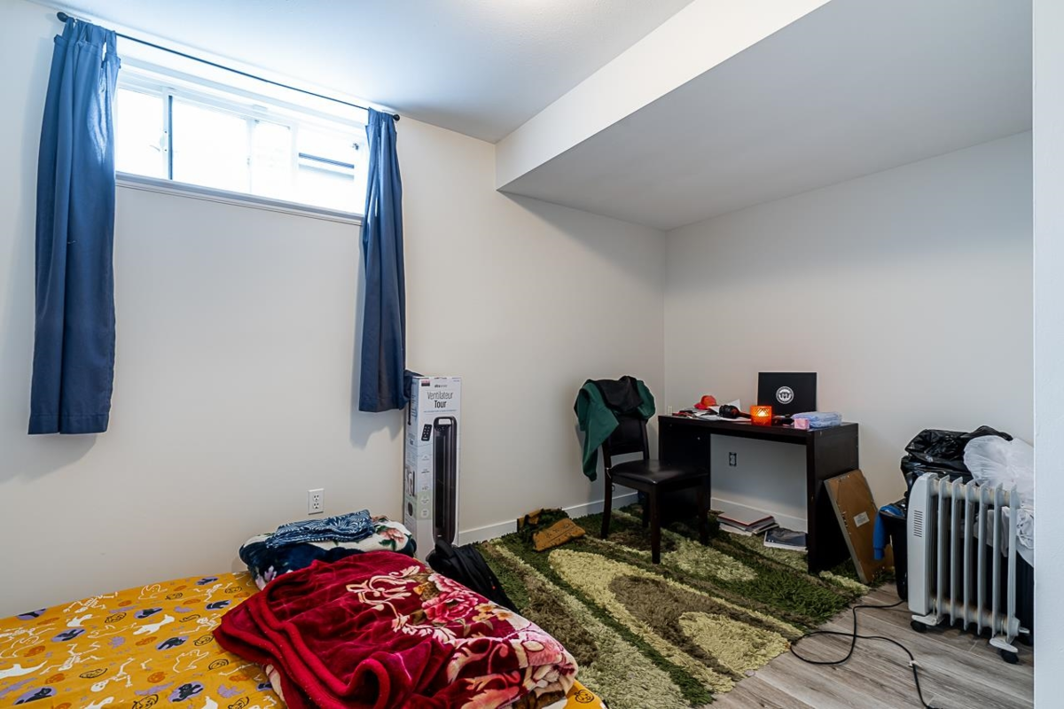 Garage Interior Photo of 29 34332 Maclure Road, Abbotsford, BC