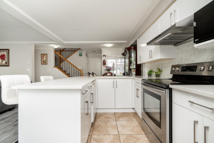 17 8255 120a Street, Surrey, BC, Surrey — Townhouse for sale