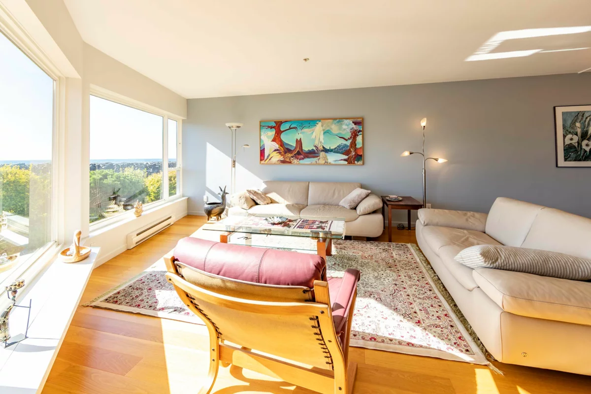 Breakfast Nook Photo of 226 1585 Field Road, Sechelt, BC