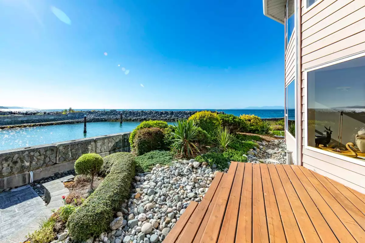 Exterior Front Photo of 226 1585 Field Road, Sechelt, BC