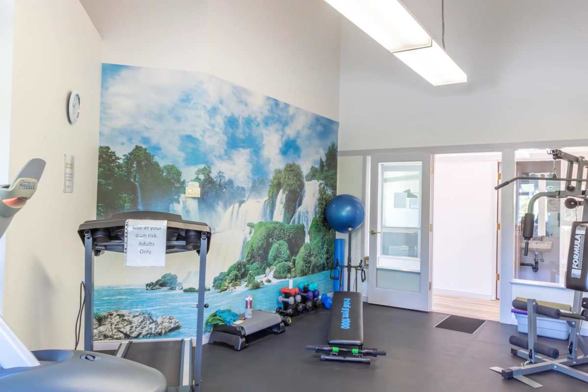 Fitness Center Photo Near 226 1585 Field Road, Sechelt, BC