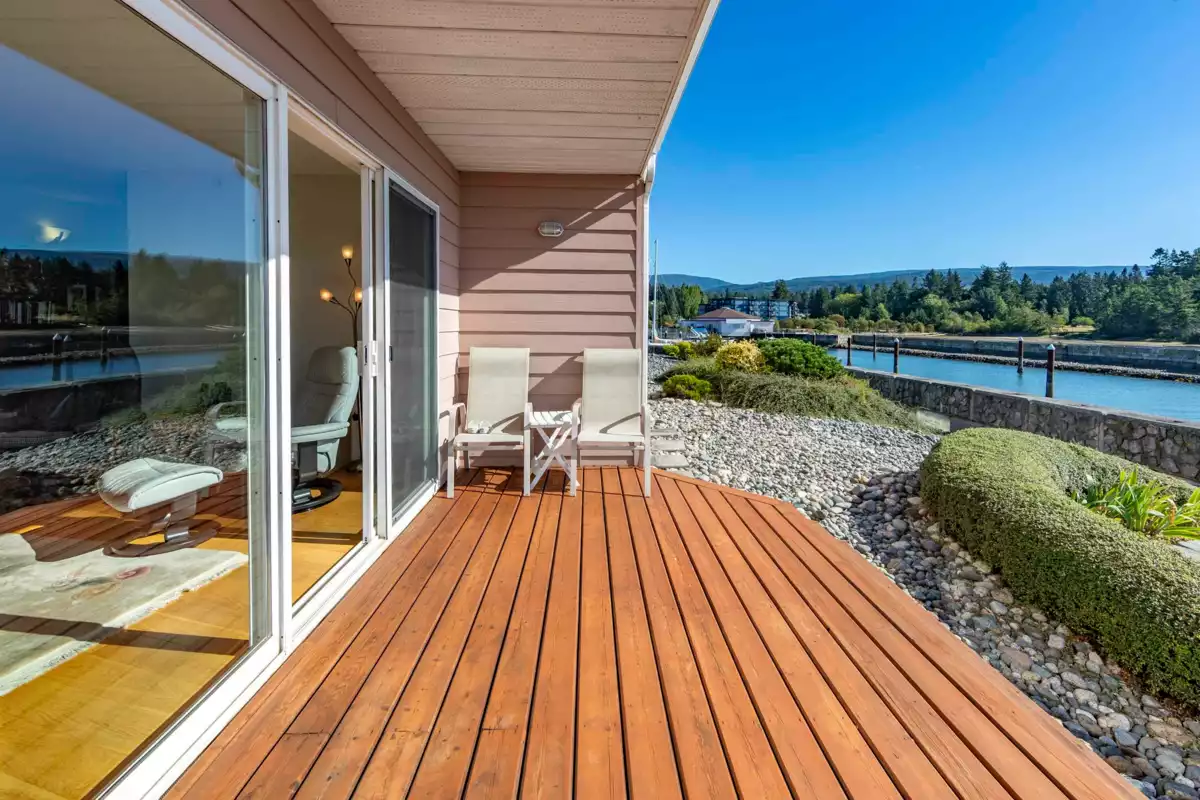 Living Room Photo of 226 1585 Field Road, Sechelt, BC