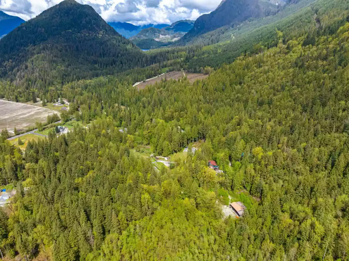 Kitchen Photo of 36225 Beyer Road, Mission, BC