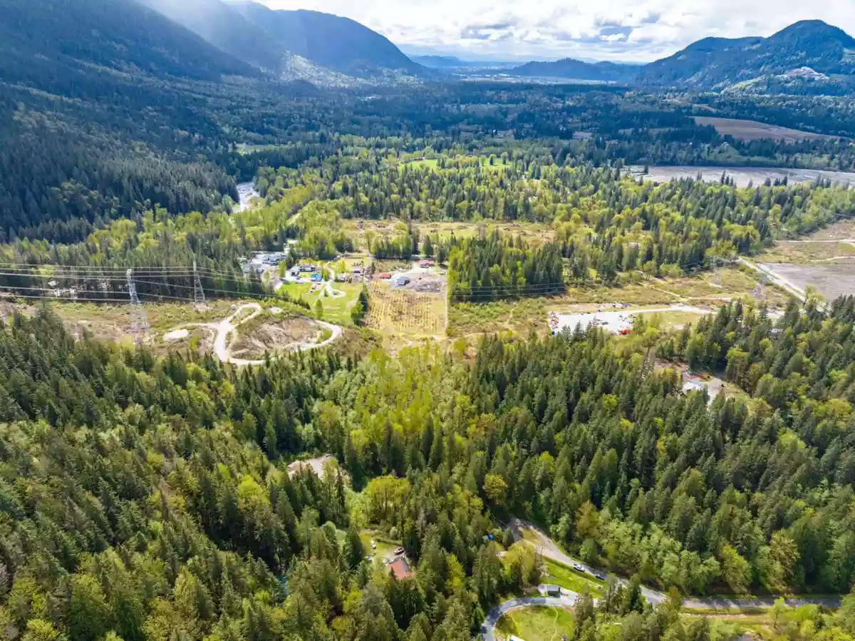 Walk-In Closet Photo of 36225 Beyer Road, Mission, BC