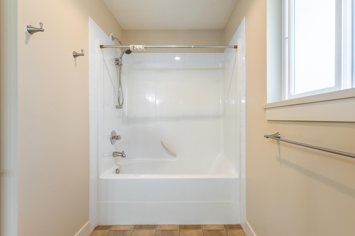 Basement Recreation Room Photo of 23 12710 Lagoon Road, Madeira Park, BC