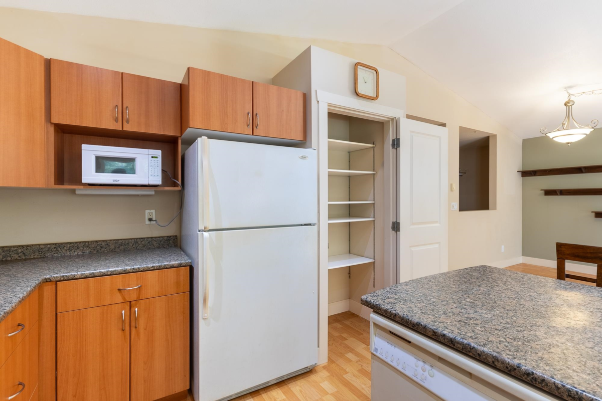 Bedroom 2 Photo of 23 12710 Lagoon Road, Madeira Park, BC