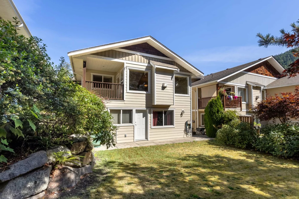 Outdoor Kitchen Photo of 23 12710 Lagoon Road, Madeira Park, BC