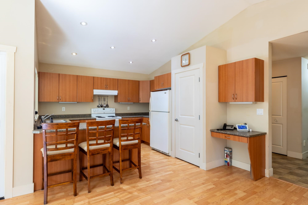 Primary Bathroom Photo of 23 12710 Lagoon Road, Madeira Park, BC