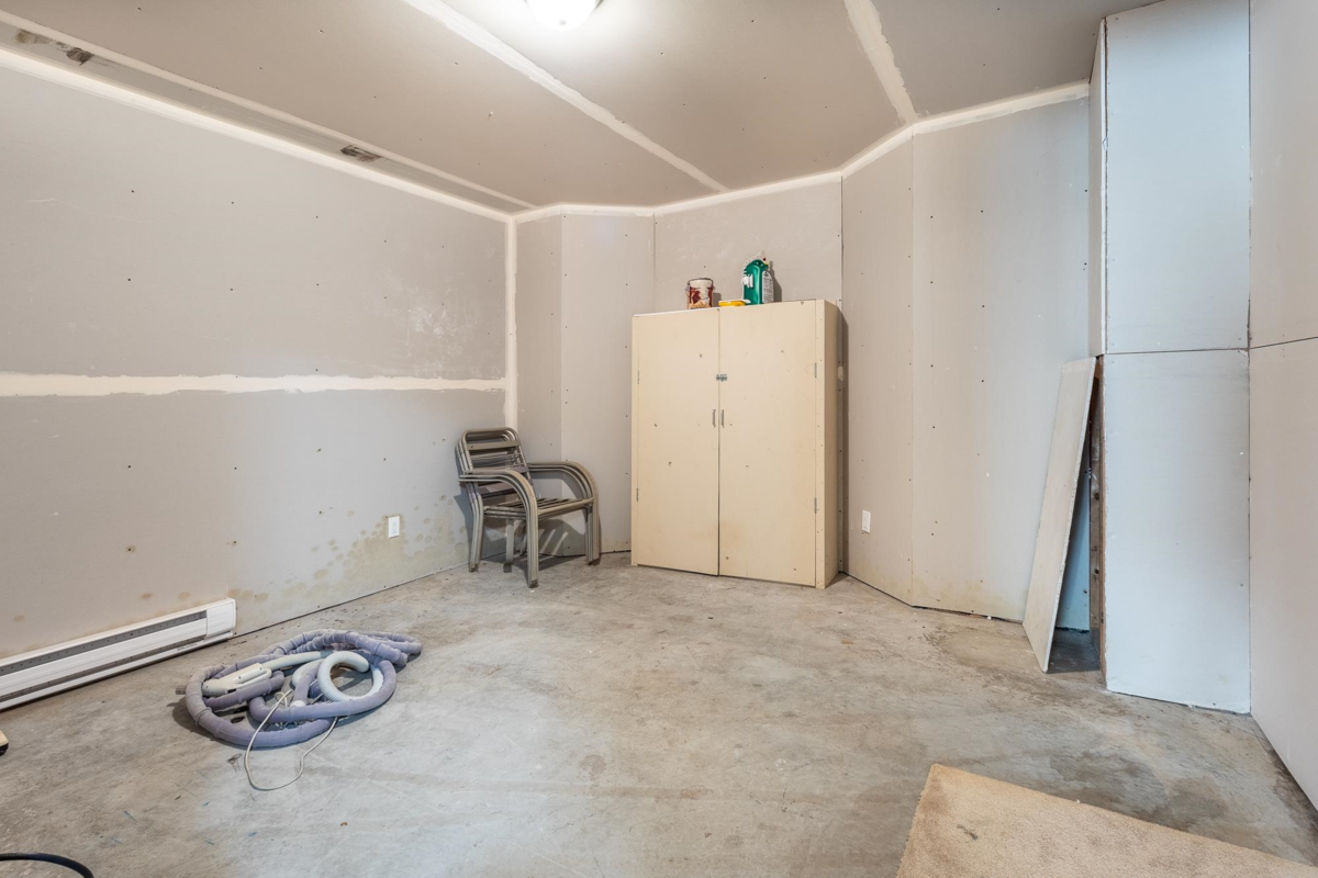 Swimming Pool Photo of 23 12710 Lagoon Road, Madeira Park, BC