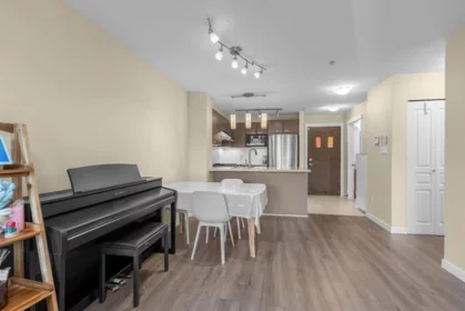 219 9500 Odlin Road, Richmond, BC, Richmond — Apartment/Condo for sale