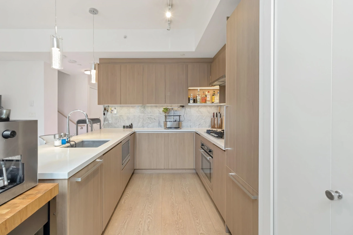 Living Room Photo of TH3 13720 100 Avenue, Surrey, BC