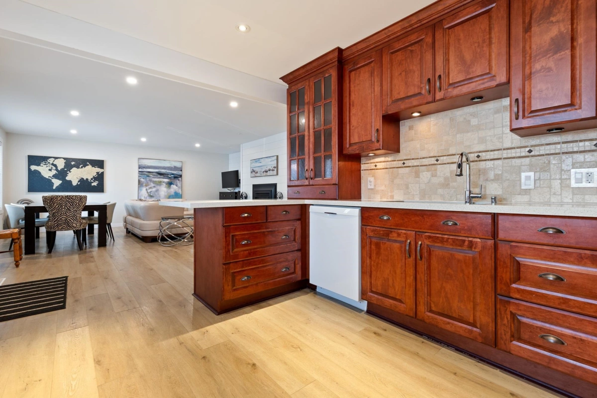 Primary Bathroom Photo of 395 Alder Street, Cultus Lake, BC
