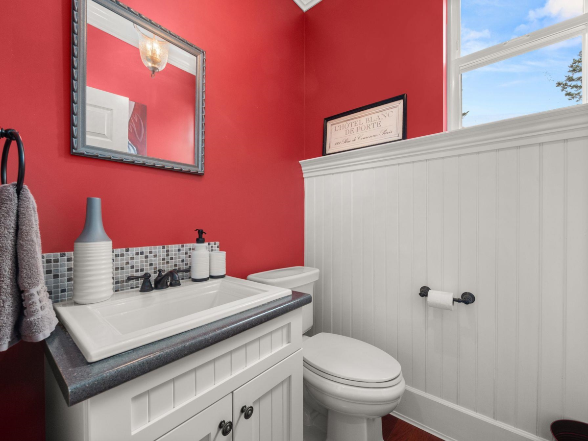 Breakfast Nook Photo of 12035 56 Avenue, Surrey, BC