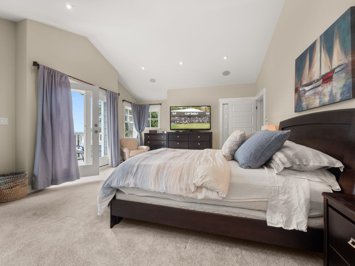 Outdoor Kitchen Photo of 12035 56 Avenue, Surrey, BC