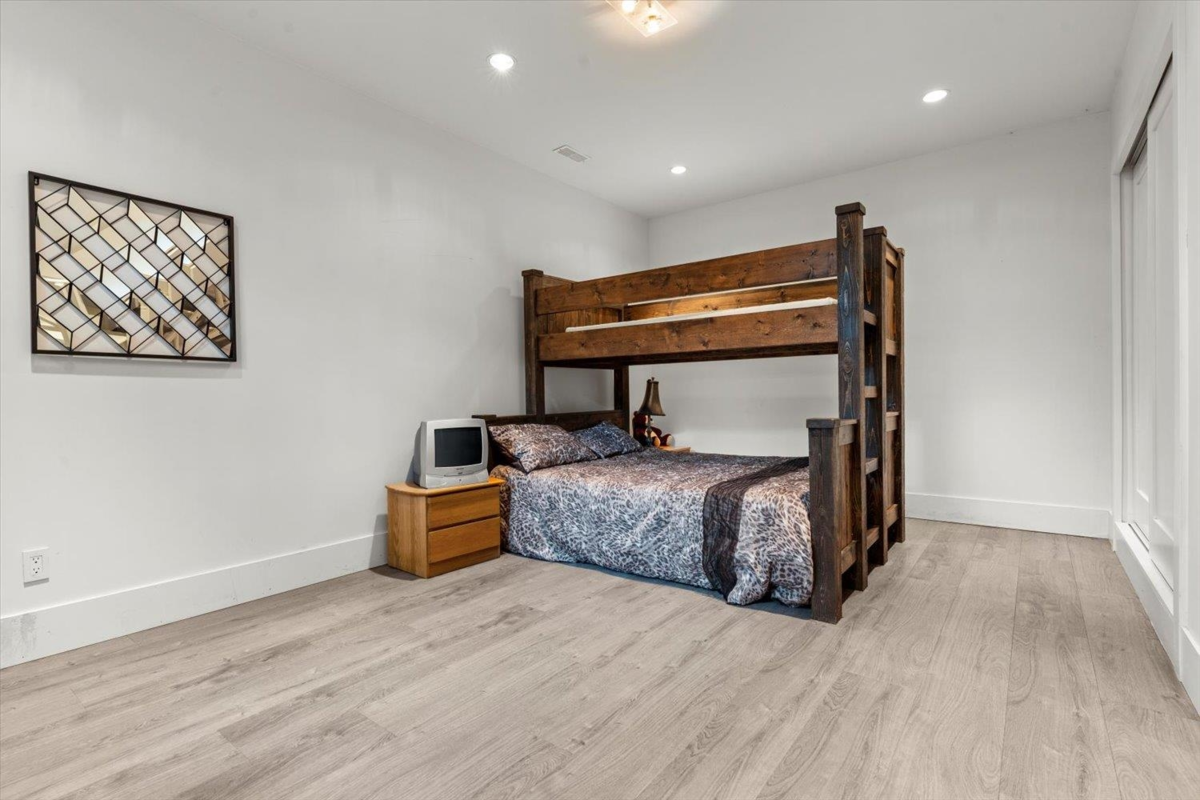 Outdoor Deck Photo of 1185 Columbia Valley Road, Columbia Valley, BC