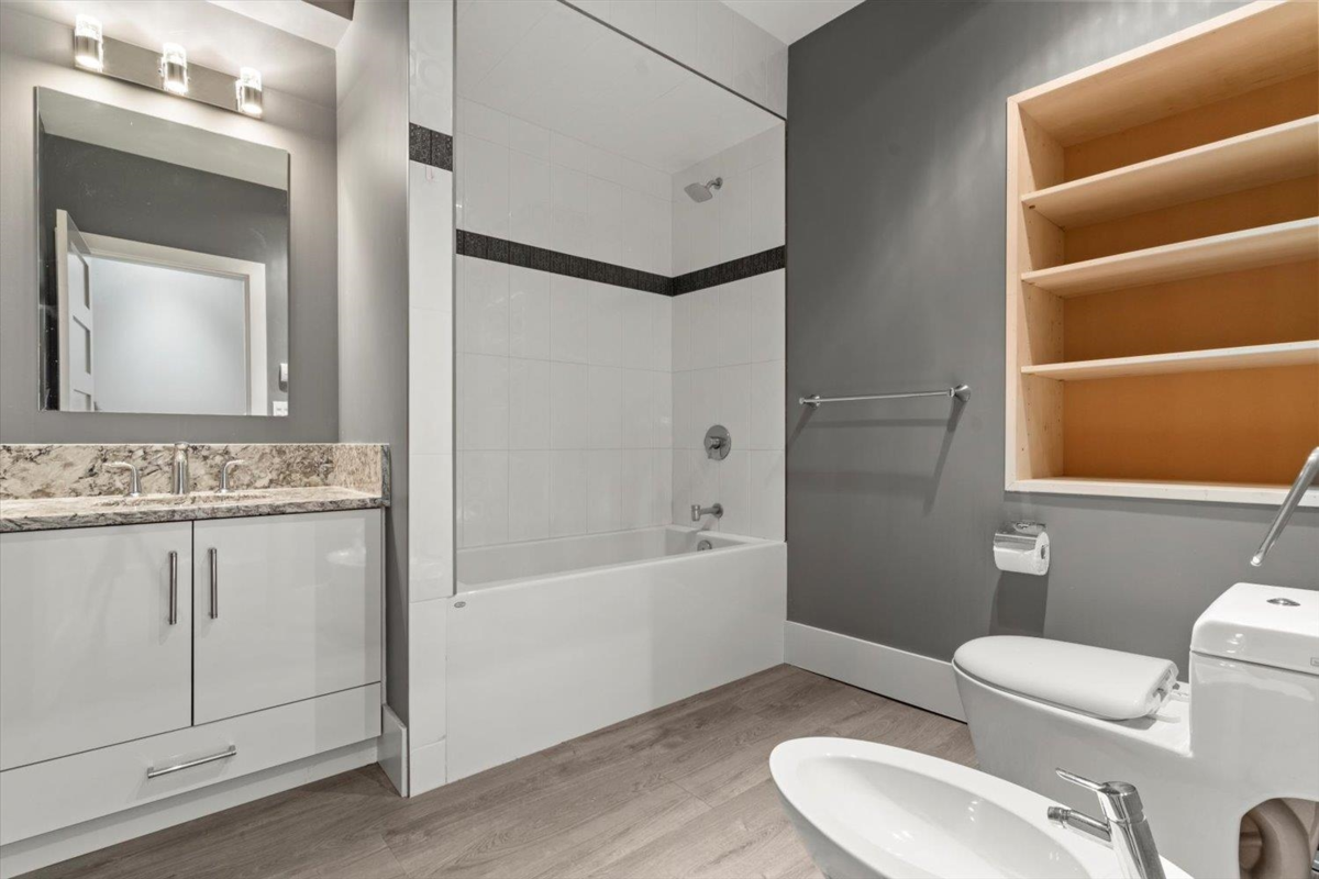 Outdoor Patio Photo of 1185 Columbia Valley Road, Columbia Valley, BC