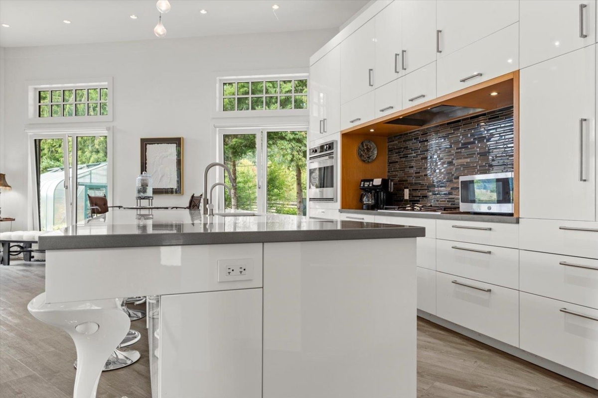 Primary Bathroom Photo of 1185 Columbia Valley Road, Columbia Valley, BC