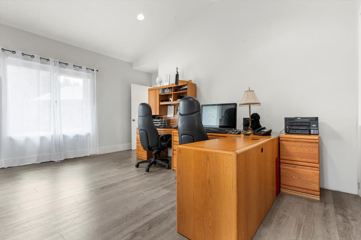 Staircase Photo of 1185 Columbia Valley Road, Columbia Valley, BC