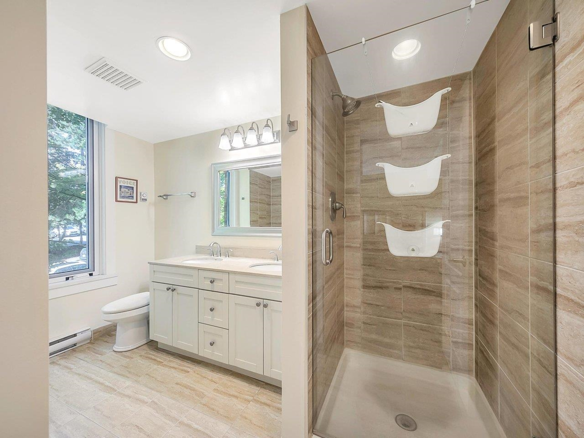 Guest Bathroom Photo of 1490 Hornby Street, Vancouver, BC