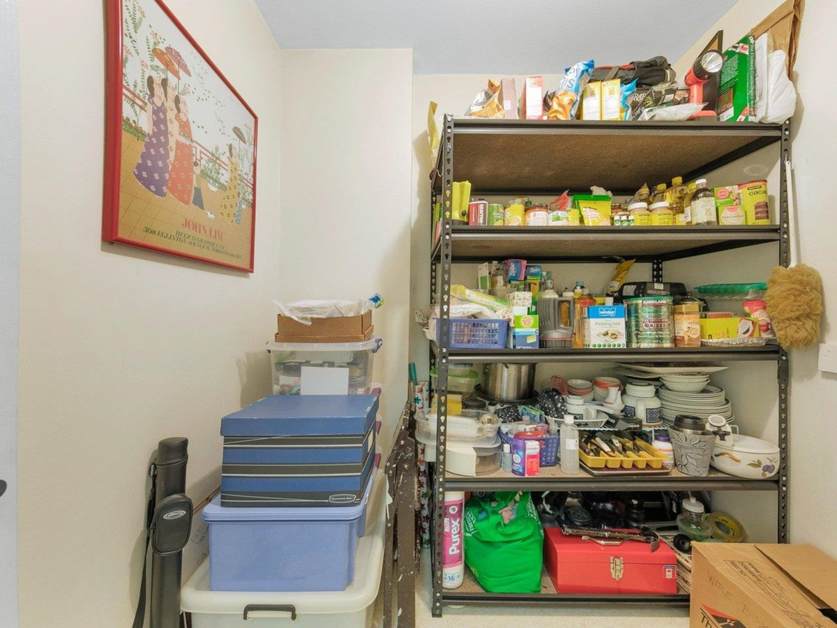 Laundry Room Photo of 1490 Hornby Street, Vancouver, BC