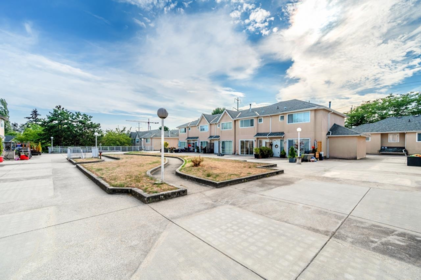 211 2211 No. 4 Road, Richmond, BC, Richmond — Townhouse for sale