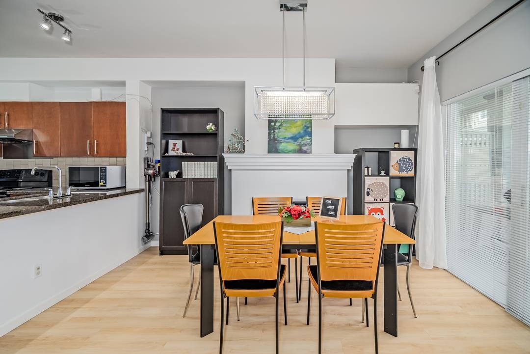 Dining Area Photo of 35 935 Ewen Avenue, New Westminster, BC