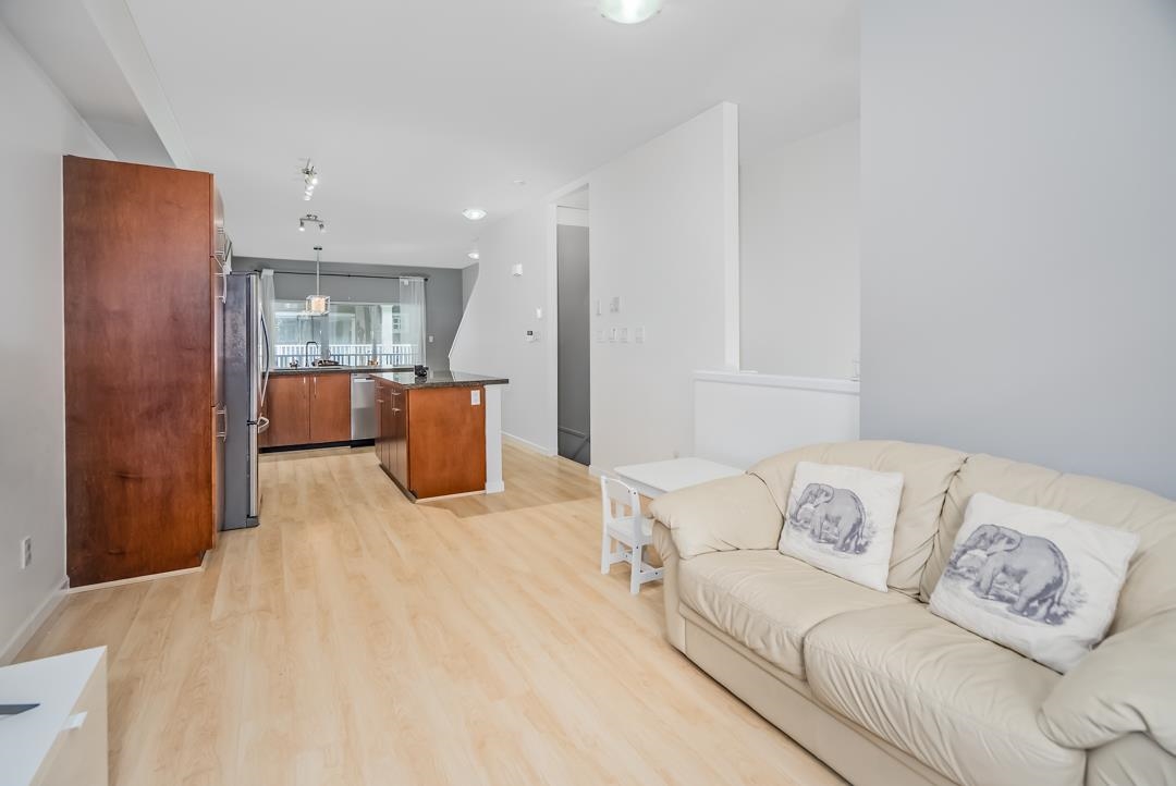 Living Room Photo of 35 935 Ewen Avenue, New Westminster, BC