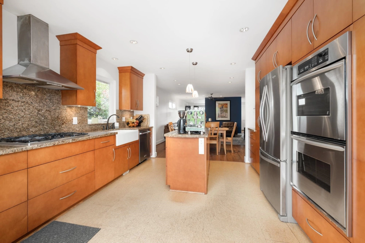 Bedroom 3 Photo of 518 E 7th Street, North Vancouver, BC