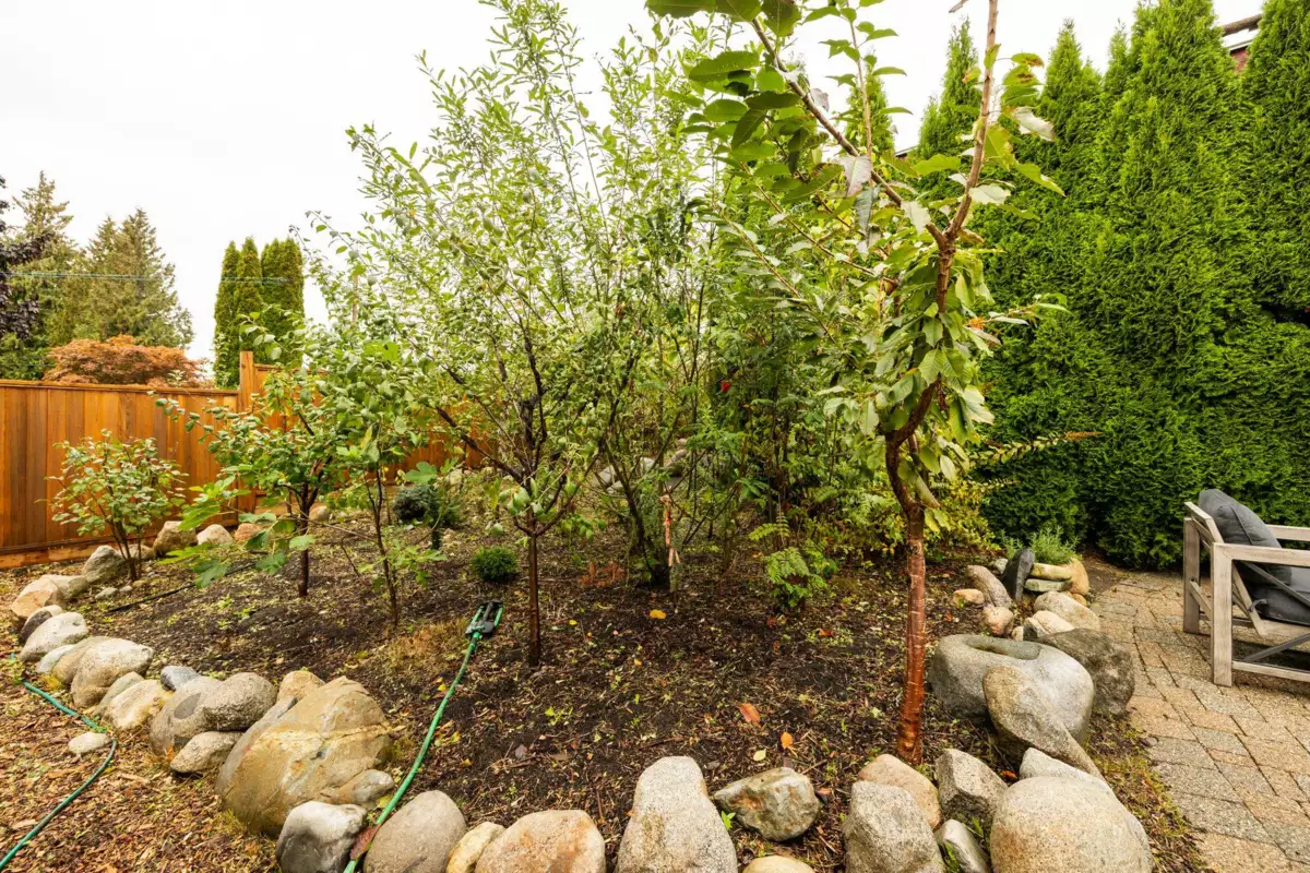 Mudroom Photo of 518 E 7th Street, North Vancouver, BC