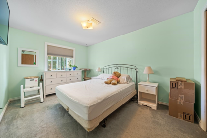 Laundry Room Photo of 6588 148a Street, Surrey, BC