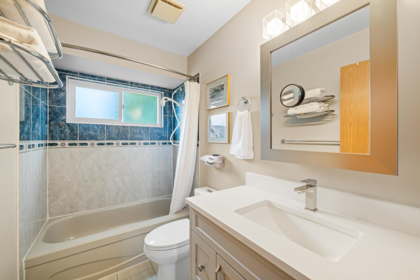 Primary Bathroom Photo of 6588 148a Street, Surrey, BC