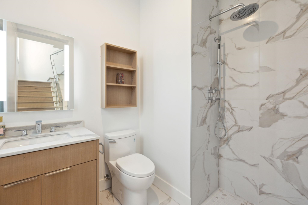 Powder Room Photo of 7855 Ontario Street, Vancouver, BC