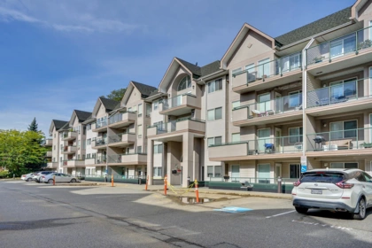 210 33738 King Road, Abbotsford, BC, Abbotsford — Apartment/Condo for sale
