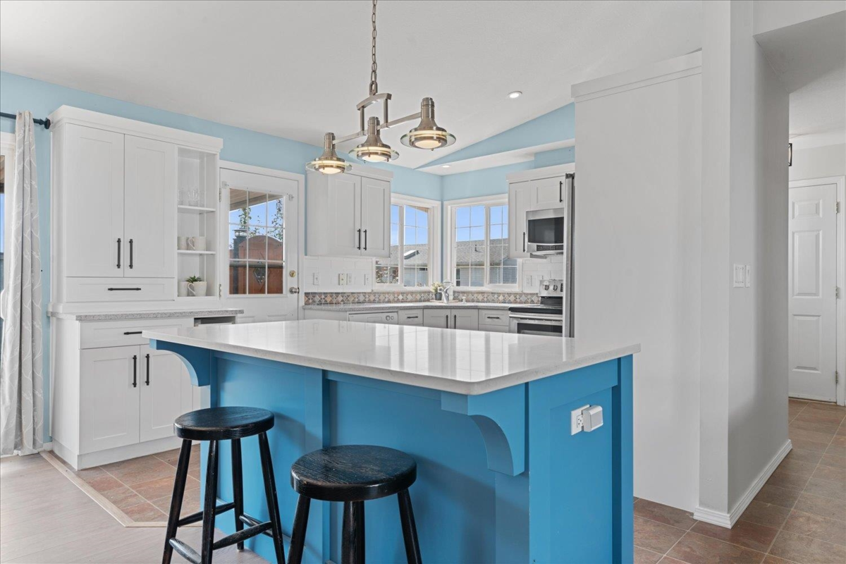 Dining Area Photo of 86 45918 Knight Road, Chilliwack, BC