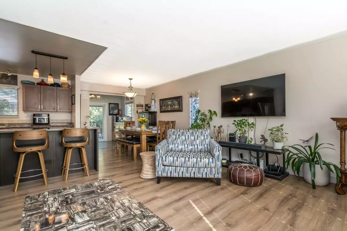 Dining Area Photo of 20651 44 Avenue, Langley, BC