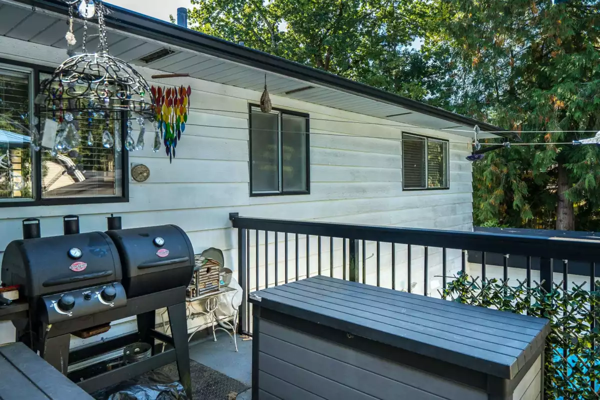 Front Yard Photo of 20651 44 Avenue, Langley, BC